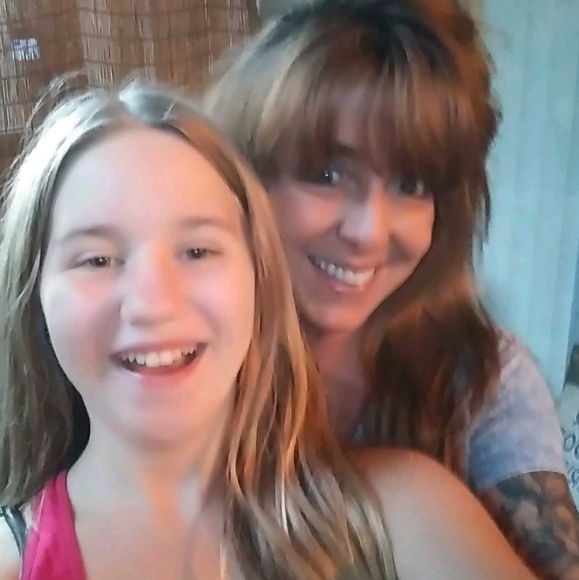 Meet your Posher, Ginette - Picture 2 of 2